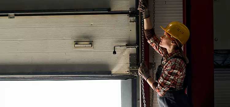 Addressing Common Garage Door Stoppage Issues in Lake Forest, CA
