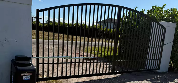 Driveway Fence Repair Lake Forest